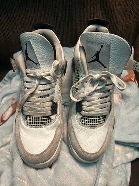Air Jordan 4 Military blacks